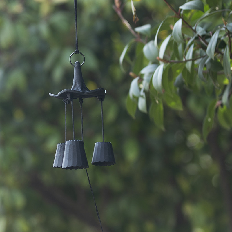 トリオ高校ベースアイアン屋外風鈴景勝地日本古代風装飾中庭ドア - Outdoor Furniture Japanese Style のレビューと価格