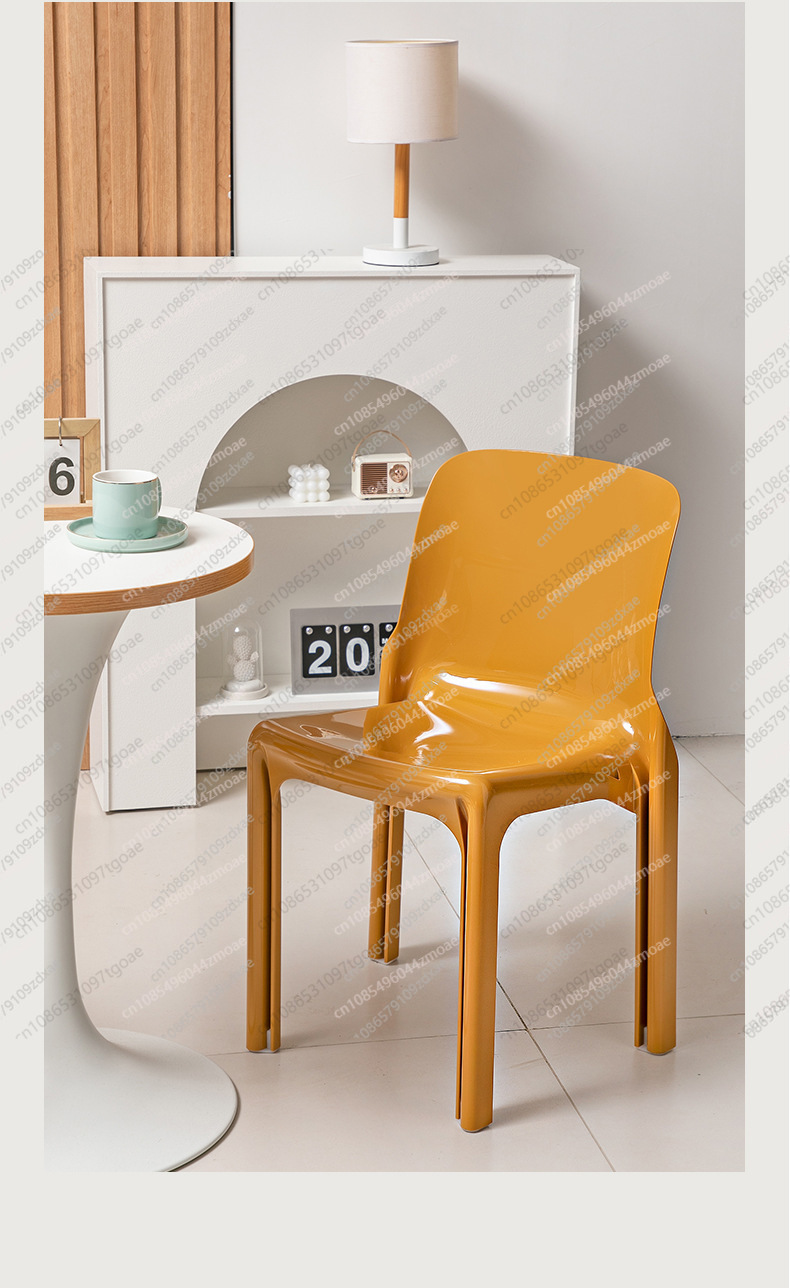 YY レイジー・スペース プラスチック製ダイニングチェア ア - Outdoor Furniture Online のレビューと価格